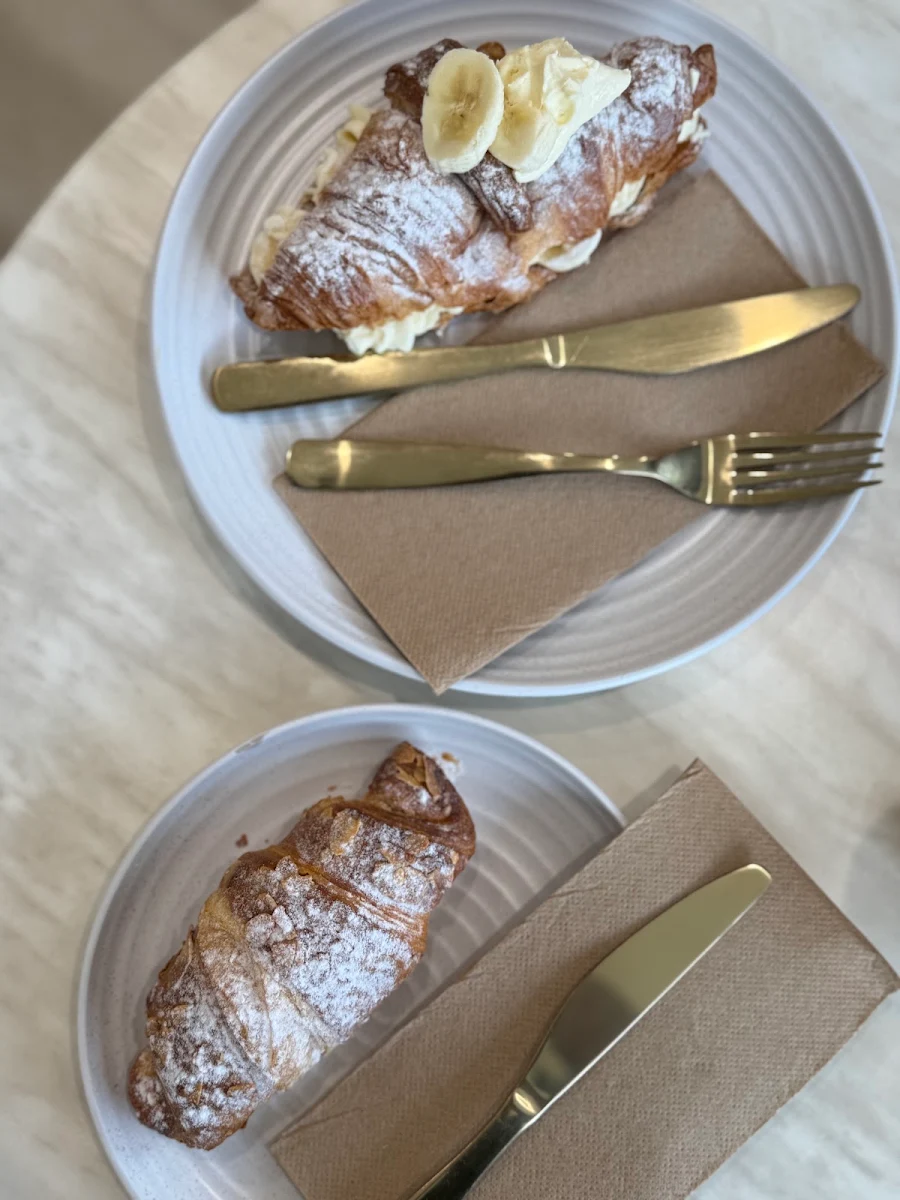 Highlights, Peterson's Patisserie