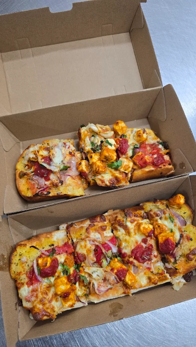 Peri Chicken Loaded Garlic Bread, Crust Pizza Claremont