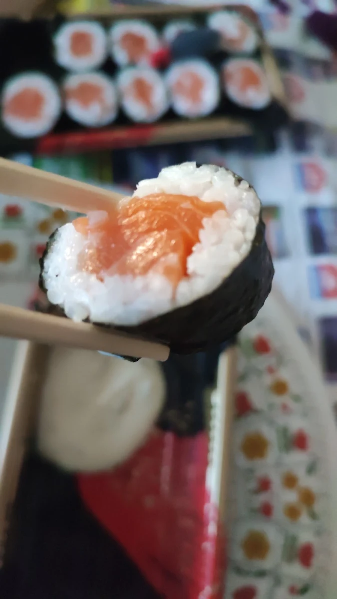 Salmon, Hana Musubi