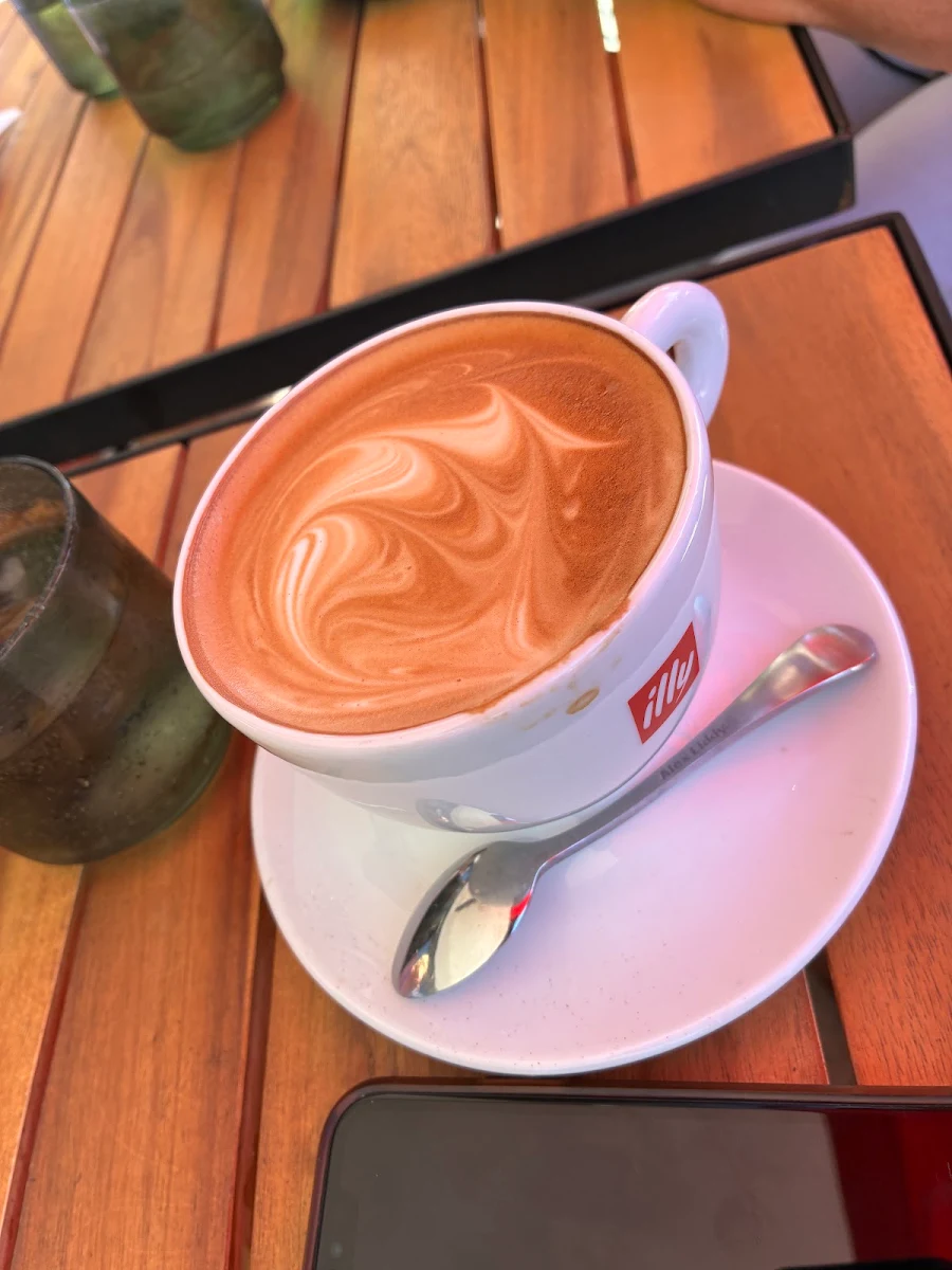 Flat White, Suriano's