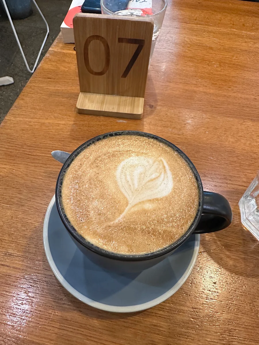 Flat White, Ivy & Lark