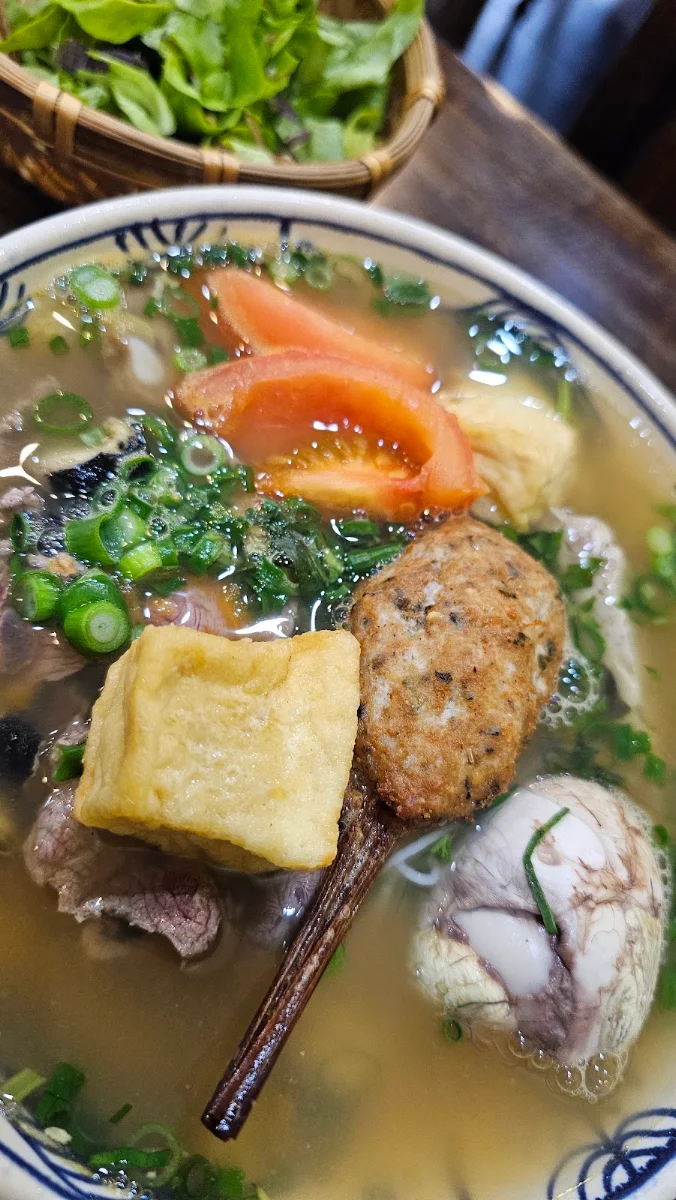 Highlights, Ha Noi Oi Vietnamese Restaurant