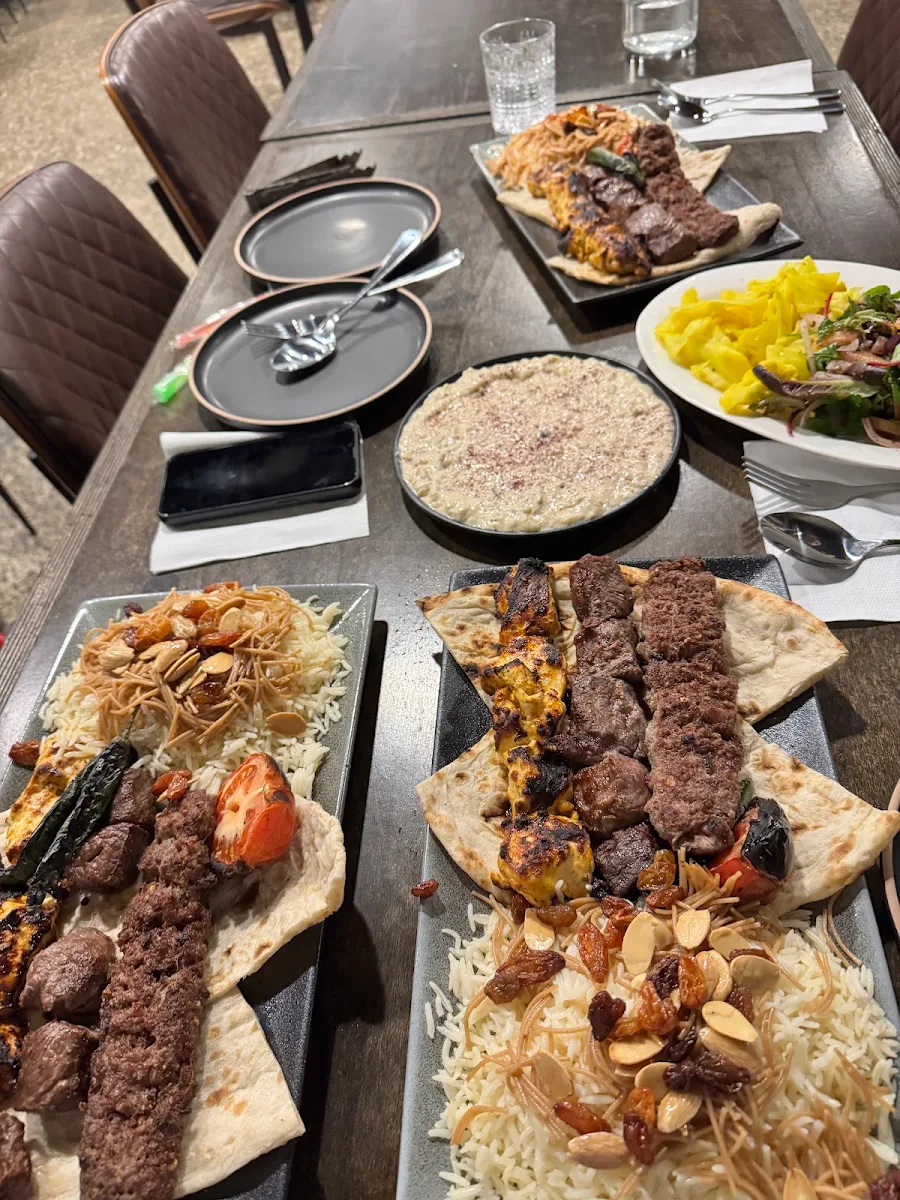 Highlights, Atra Restaurant
