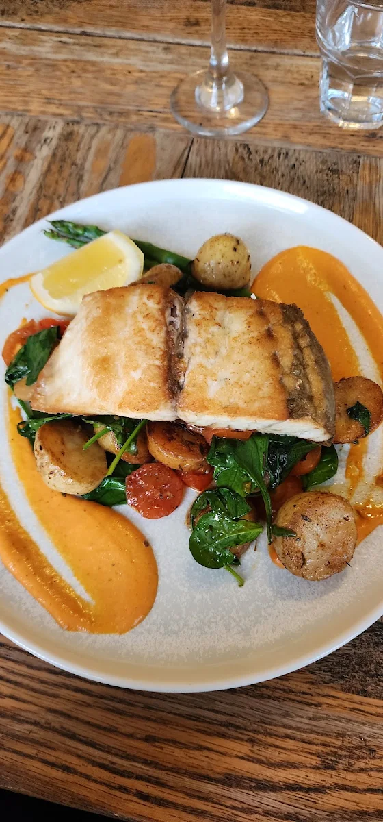 Barramundi, Bells Hotel