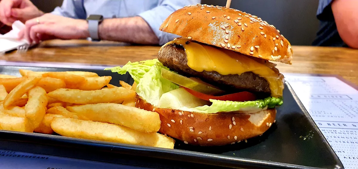 Beef Burger, Bells Hotel