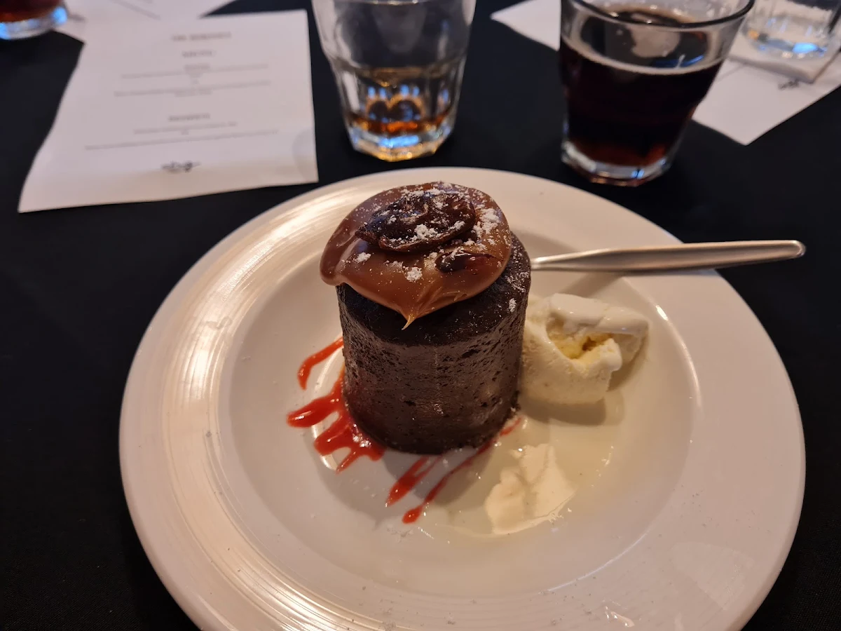 Sticky Date Pudding, Bells Hotel