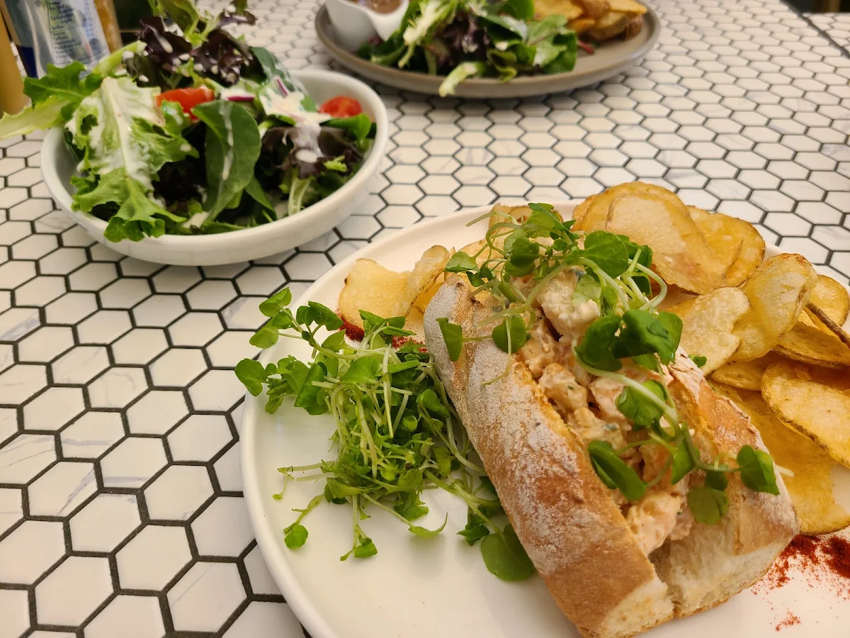Lobster Roll, Crown Hotel