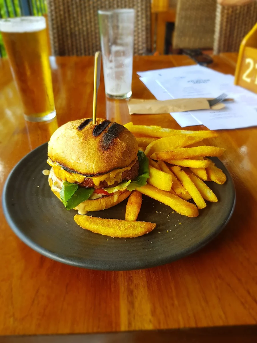 Highlights, Julatten Tavern