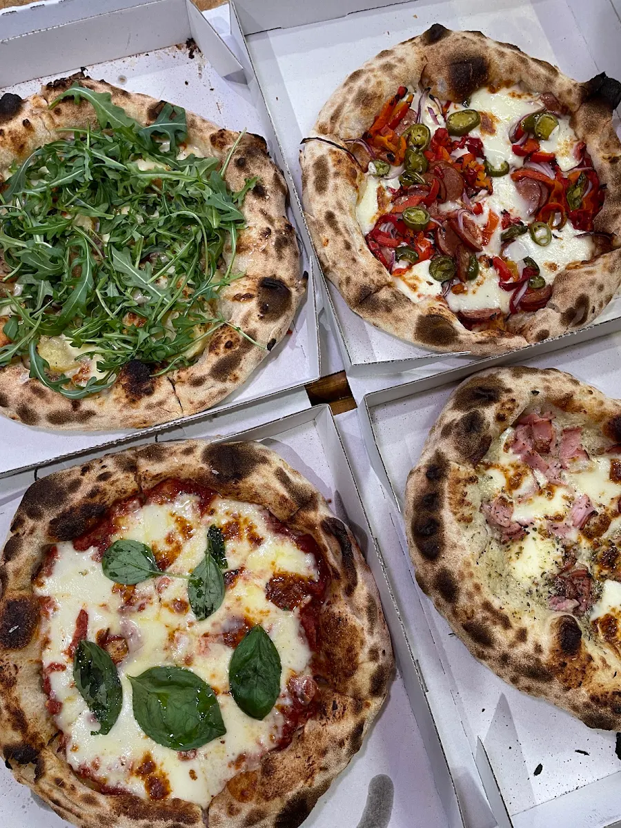 Highlights, St Albert's Pizzeria - Mont Albert