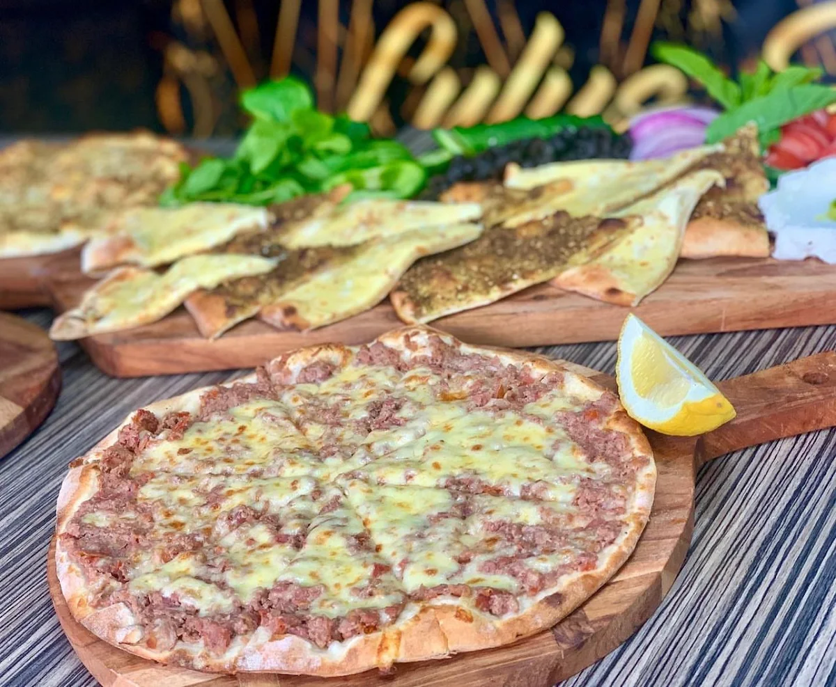Highlights, Lulu's Bakery & Cafe