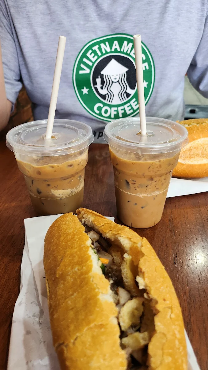 Highlights, Banh Mi Phung Cuong