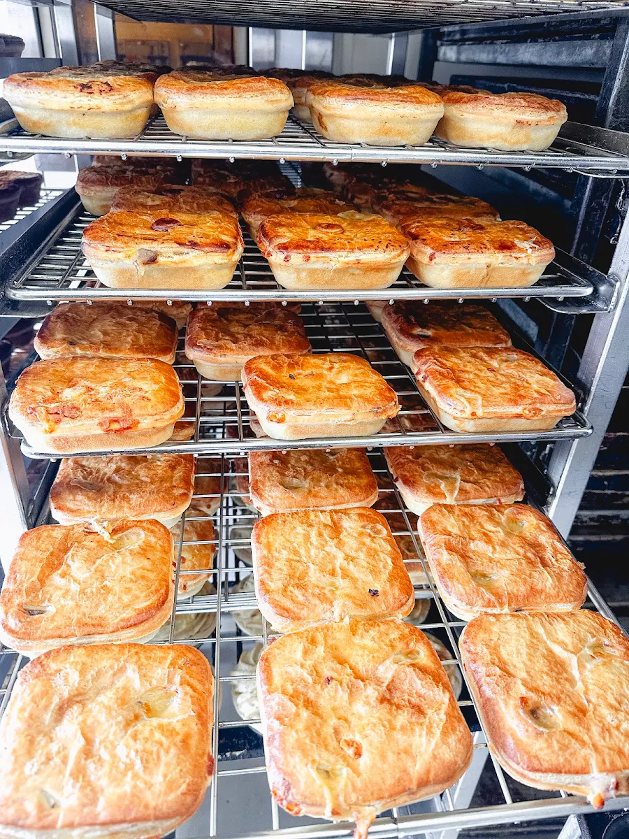 Highlights, Tas's Bakery