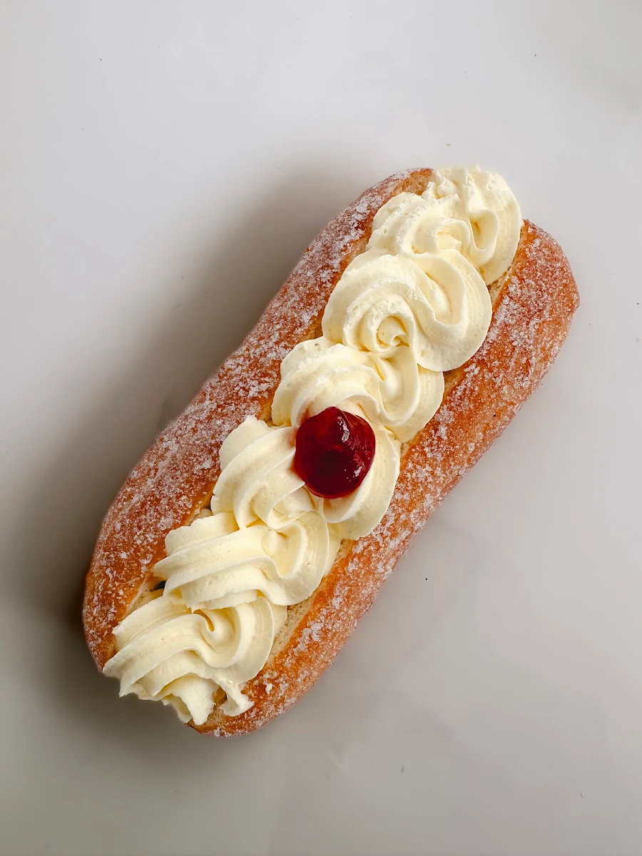 Paris Bun, Tas's Bakery