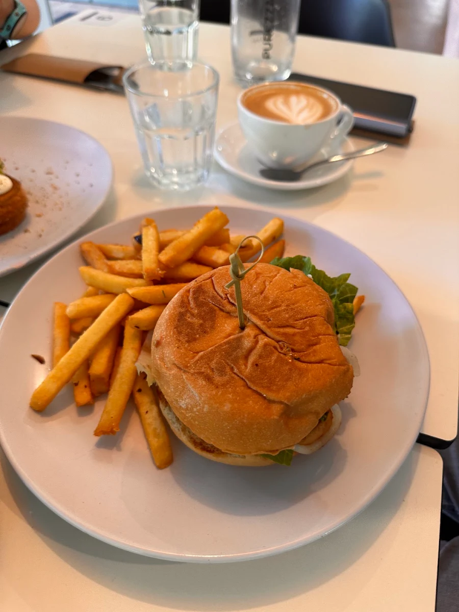 Beef Burger, Ronnie's
