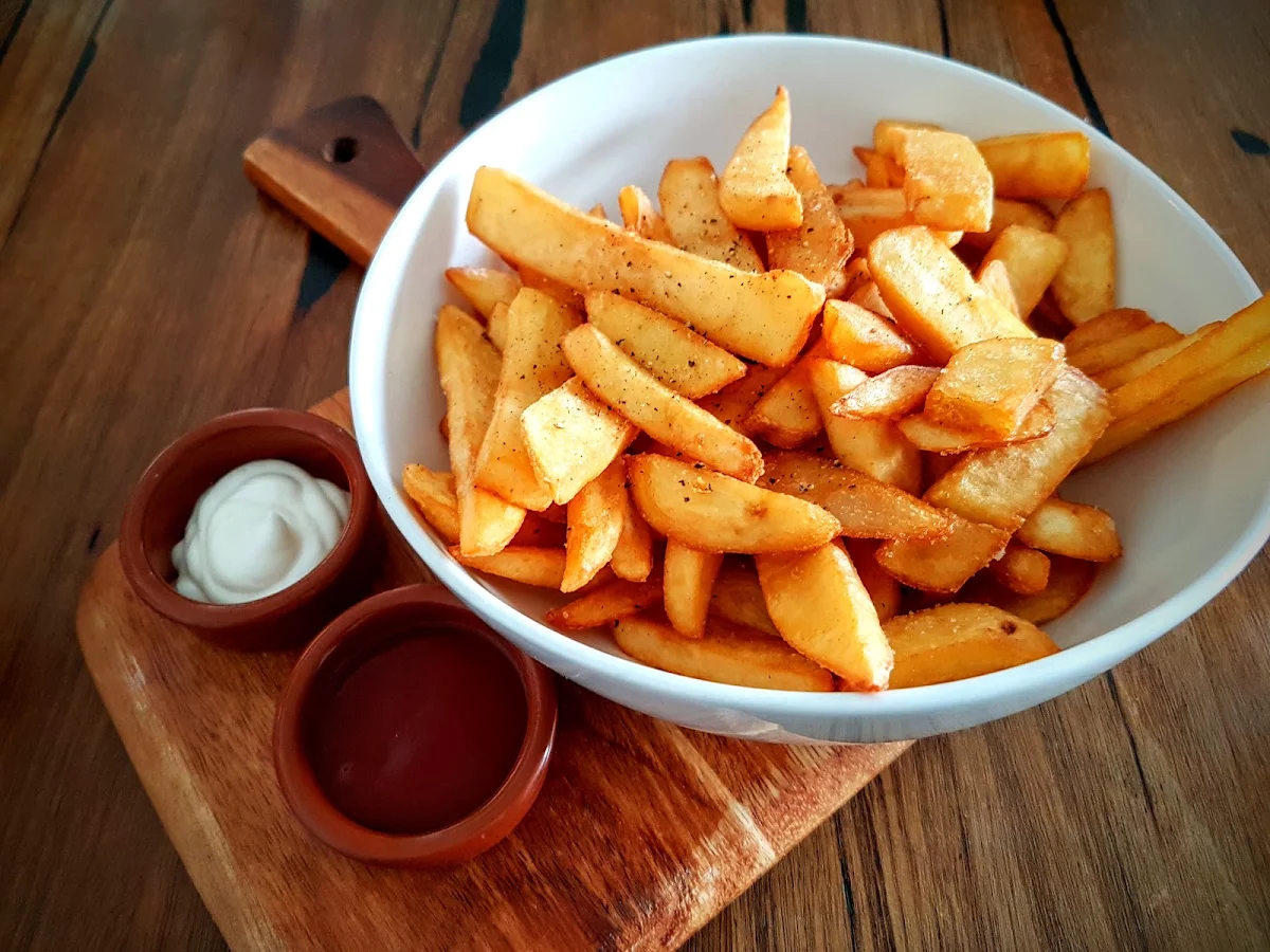 Chips, The Nicholson Coffee House
