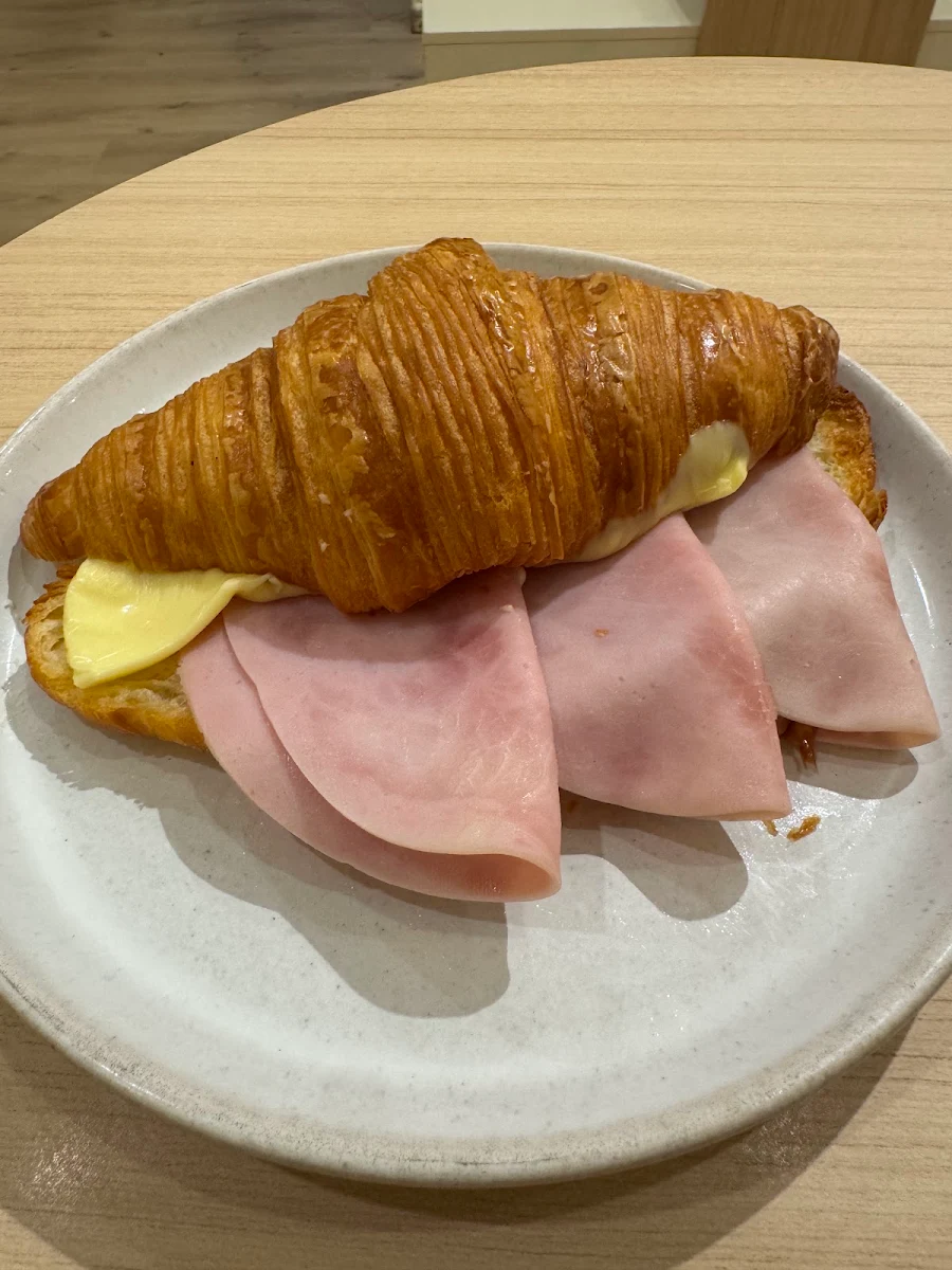 Egg Croissant Hollandy, Chubby Cubby Cafe (Westfield Sydney)