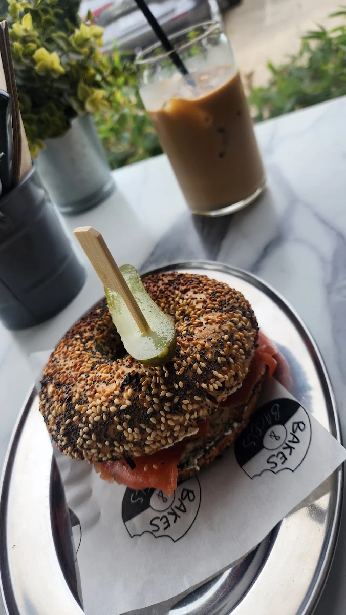 Highlights, Bakes & Bagels (Thomastown)