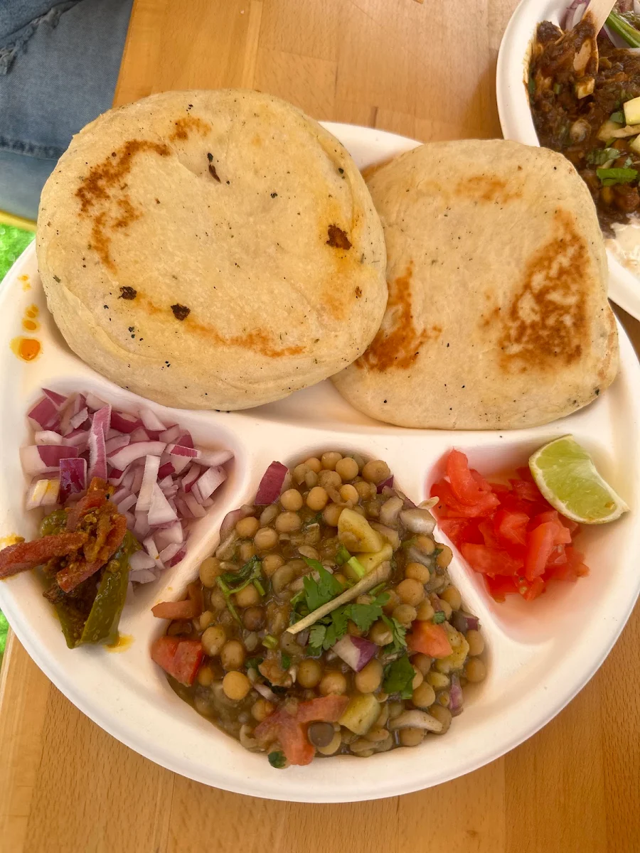 Matar Kulcha, Royal Turban Tadka