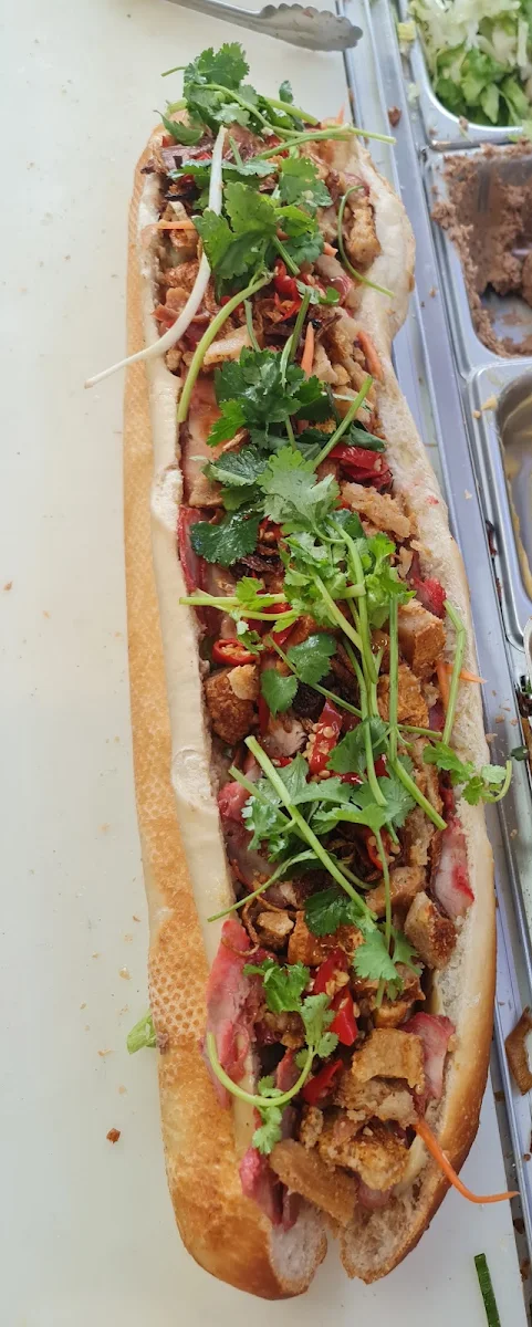 Highlights, Lee Lee Hot Bread