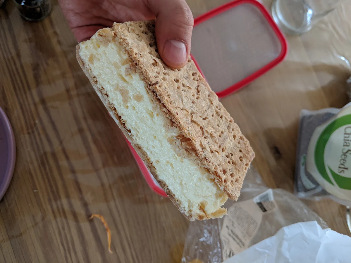 Highlights, Lee Lee Hot Bread