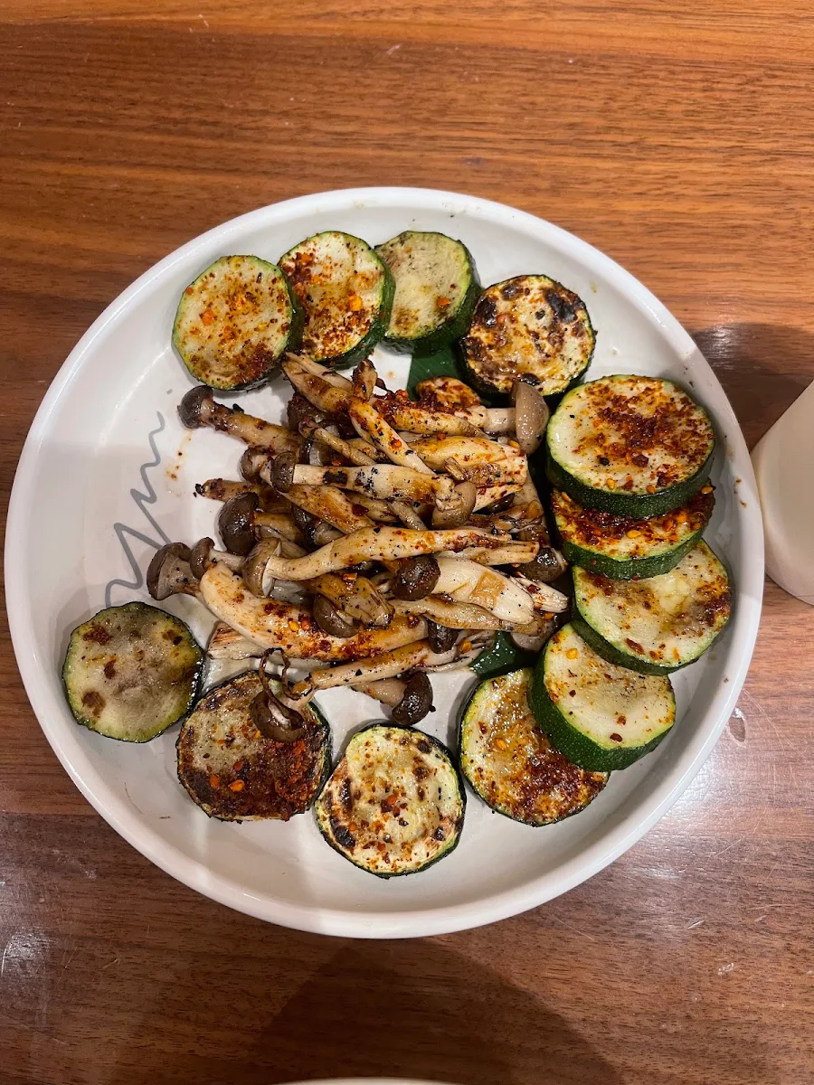 Grilled Oyster Mushroom with Zucchini