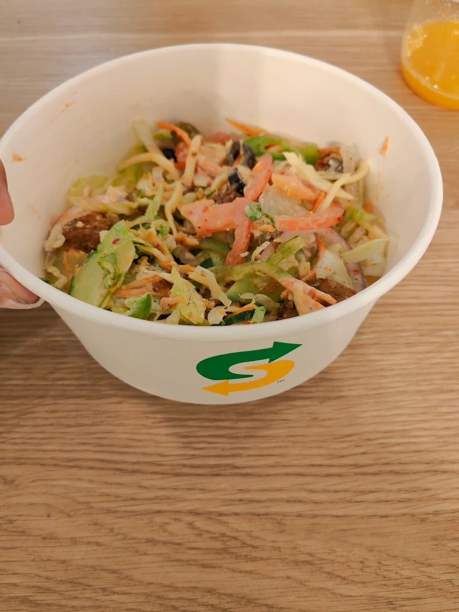 Highlights, Subway Rundle Place