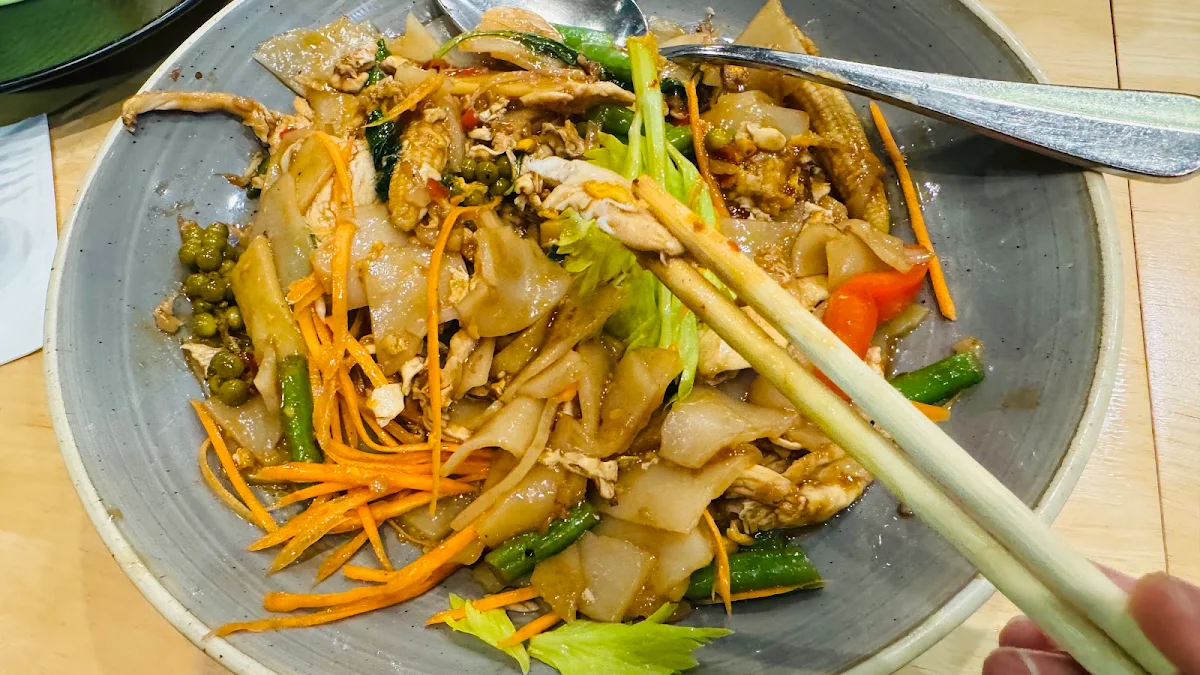 Highlights, Noodle Hut Thai and Noodle