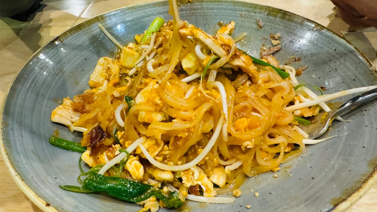 Highlights, Noodle Hut Thai and Noodle