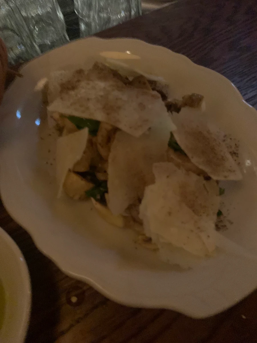 Mushrooms, Alberto's Lounge