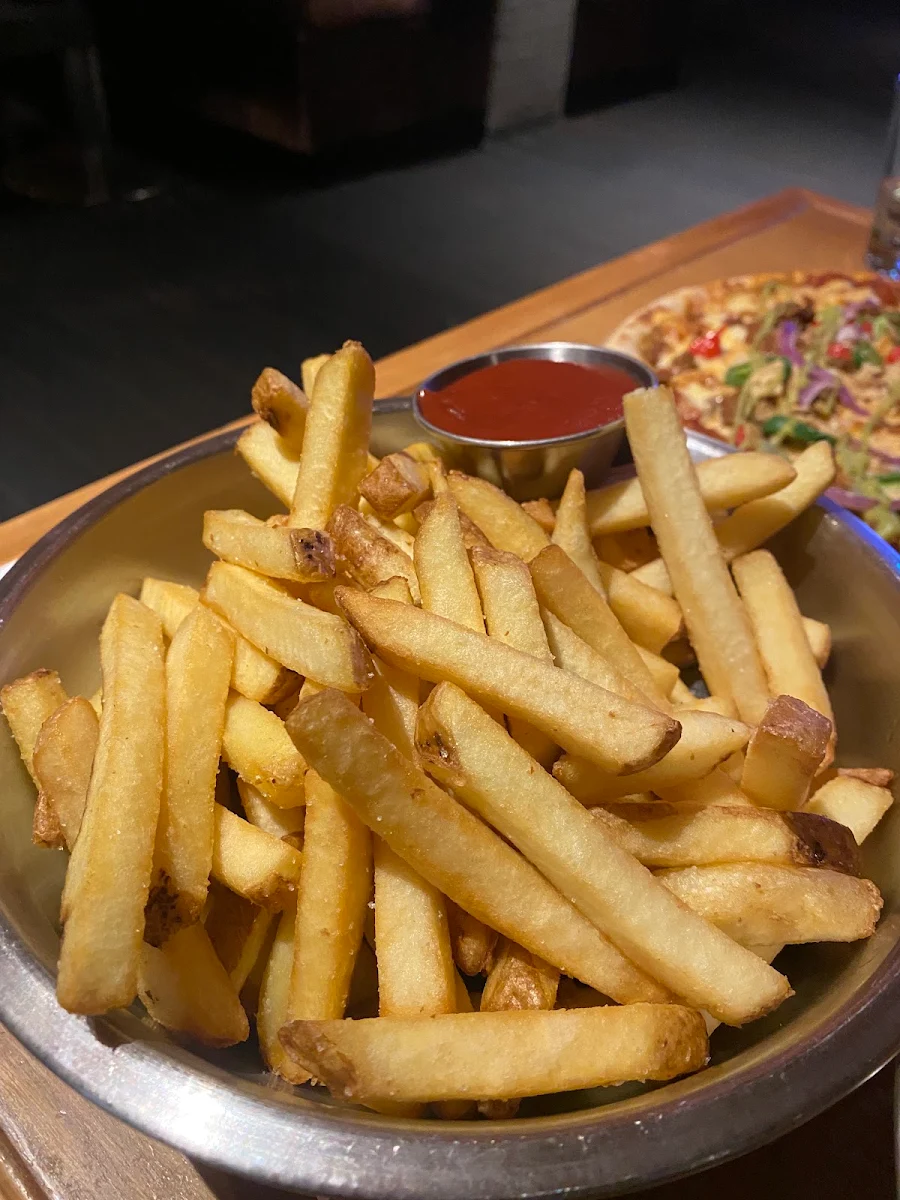 Fries, Empire Bar