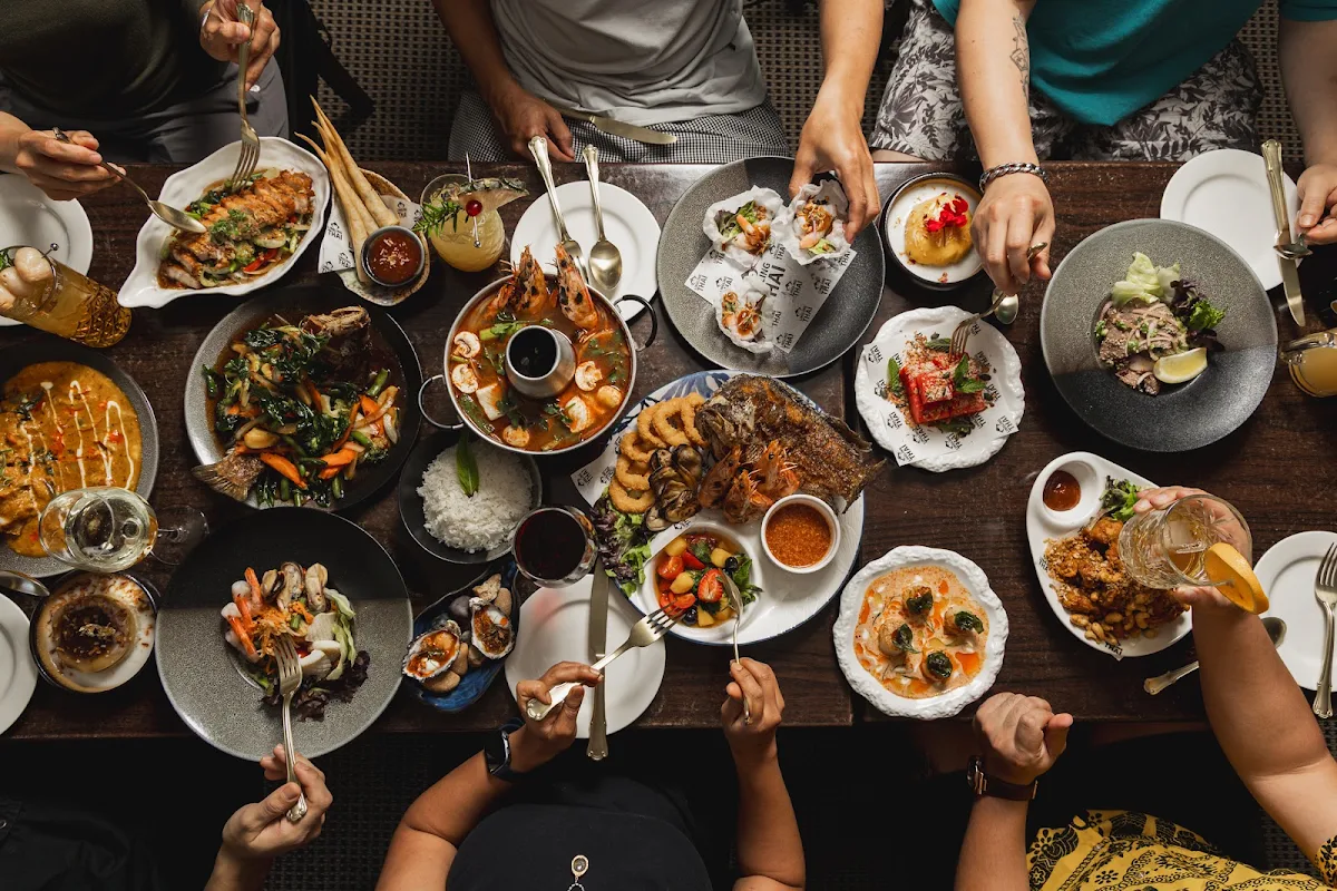 Highlights, Ling Ling Thai Dubbo