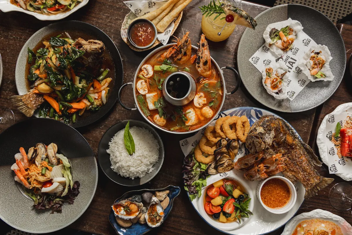 Highlights, Ling Ling Thai Dubbo