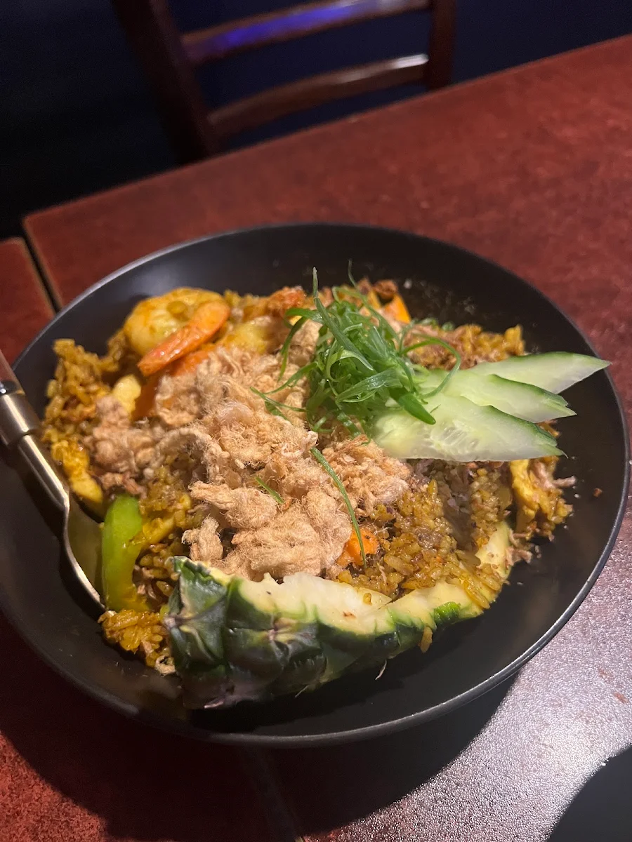 Highlights, Ling Ling Thai Dubbo