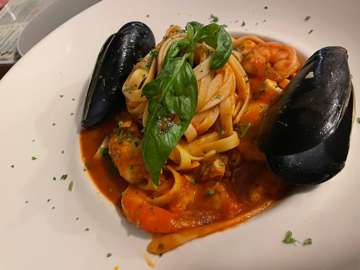 Seafood Marinara Linguine