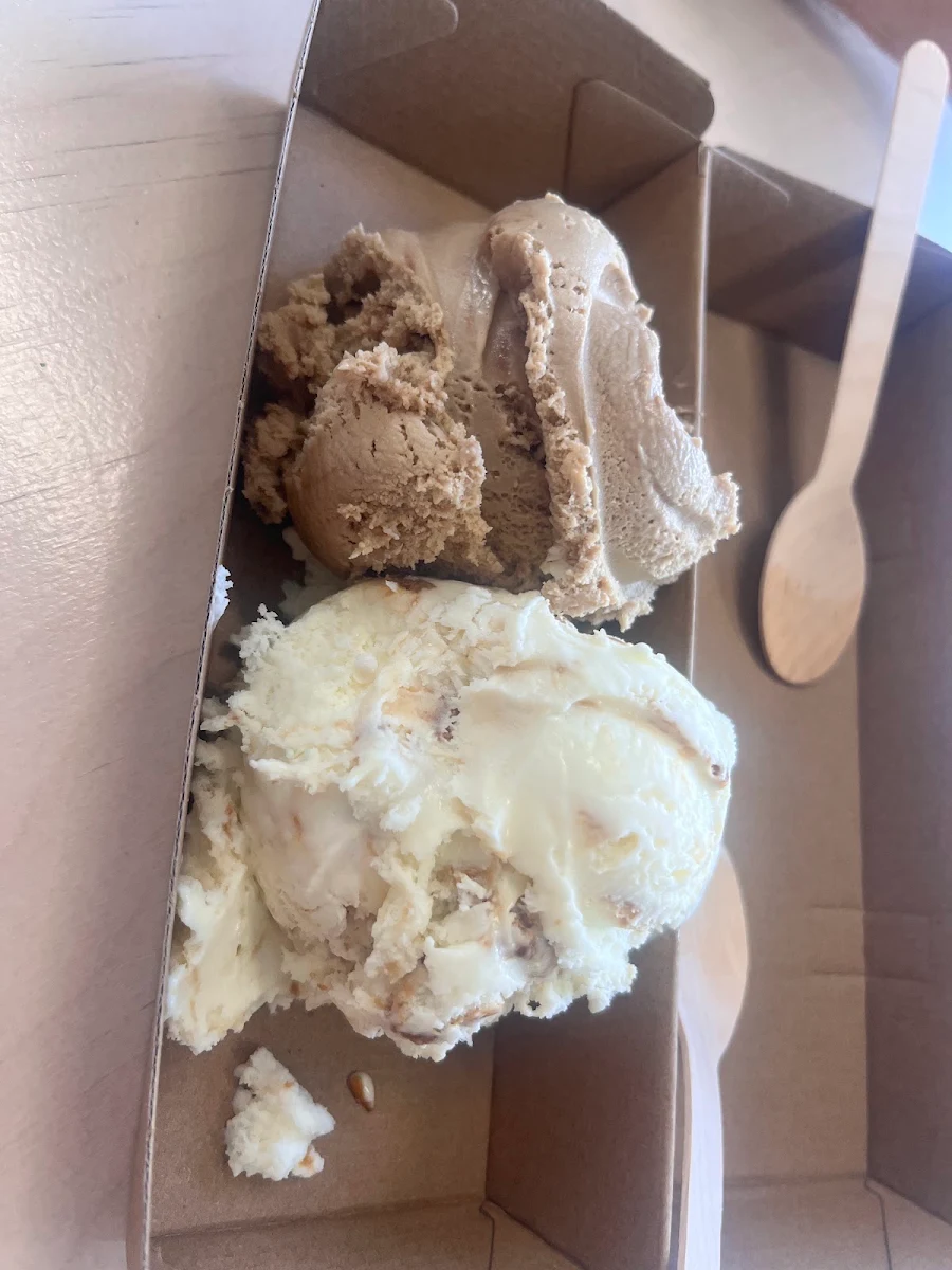 Highlights, Carousel Ice-Cream, Cake and FroYo/Acai