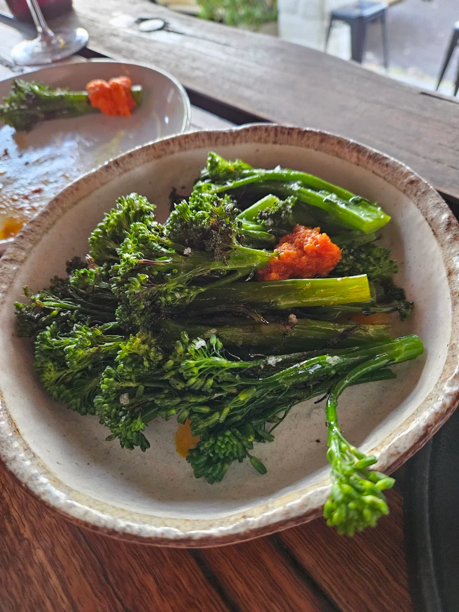 Broccoli, Paradiso Restaurant & Bar