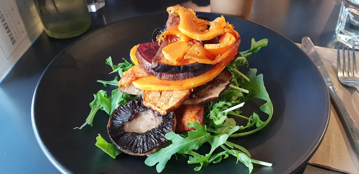Veggie Stack, Jak & Hill