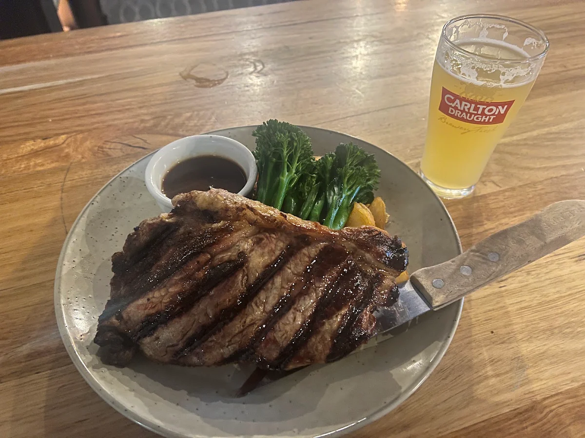 Thursday Steak, Mt View Hotel
