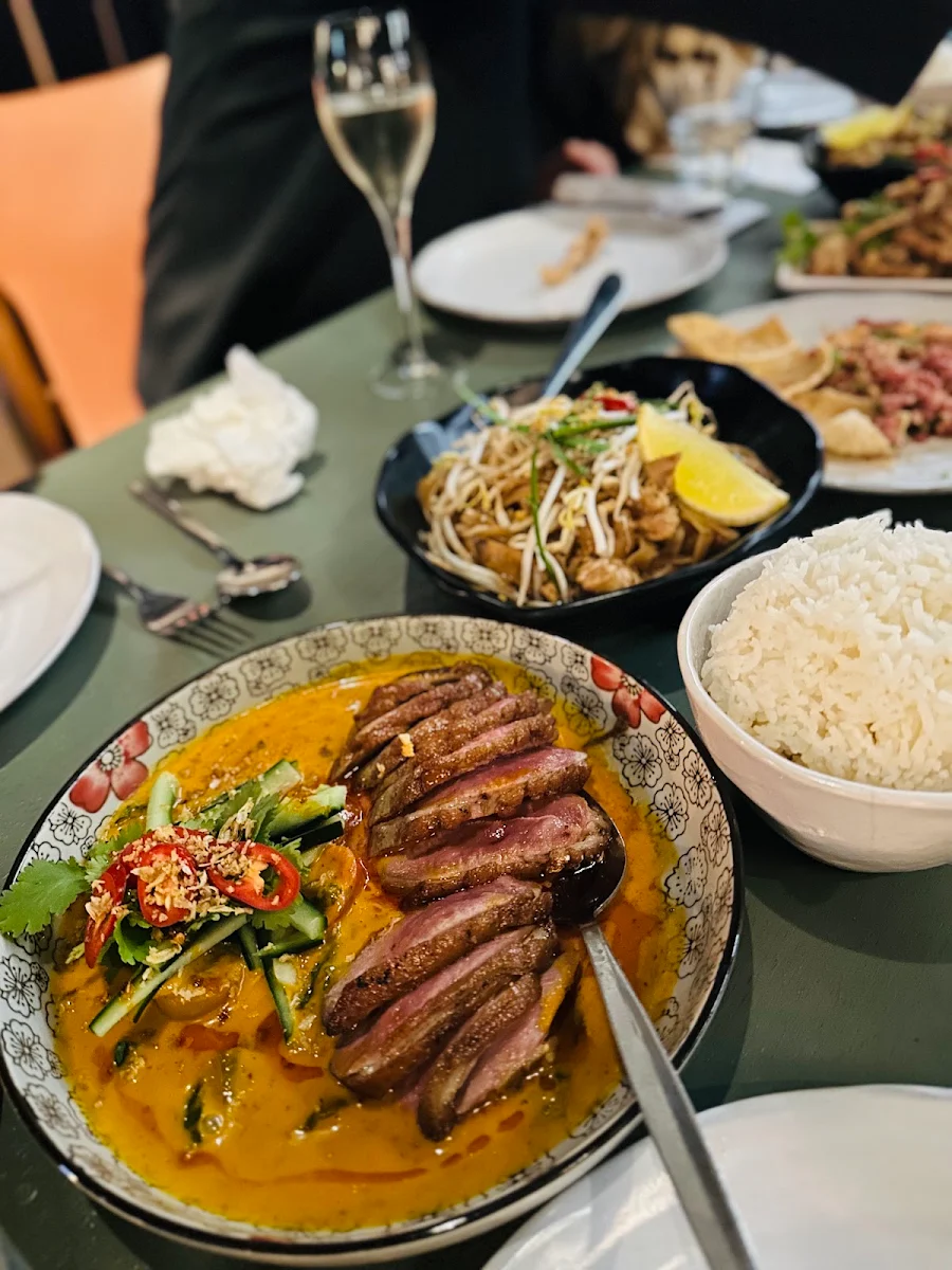 Highlights, Miss Chow's On the Terrace