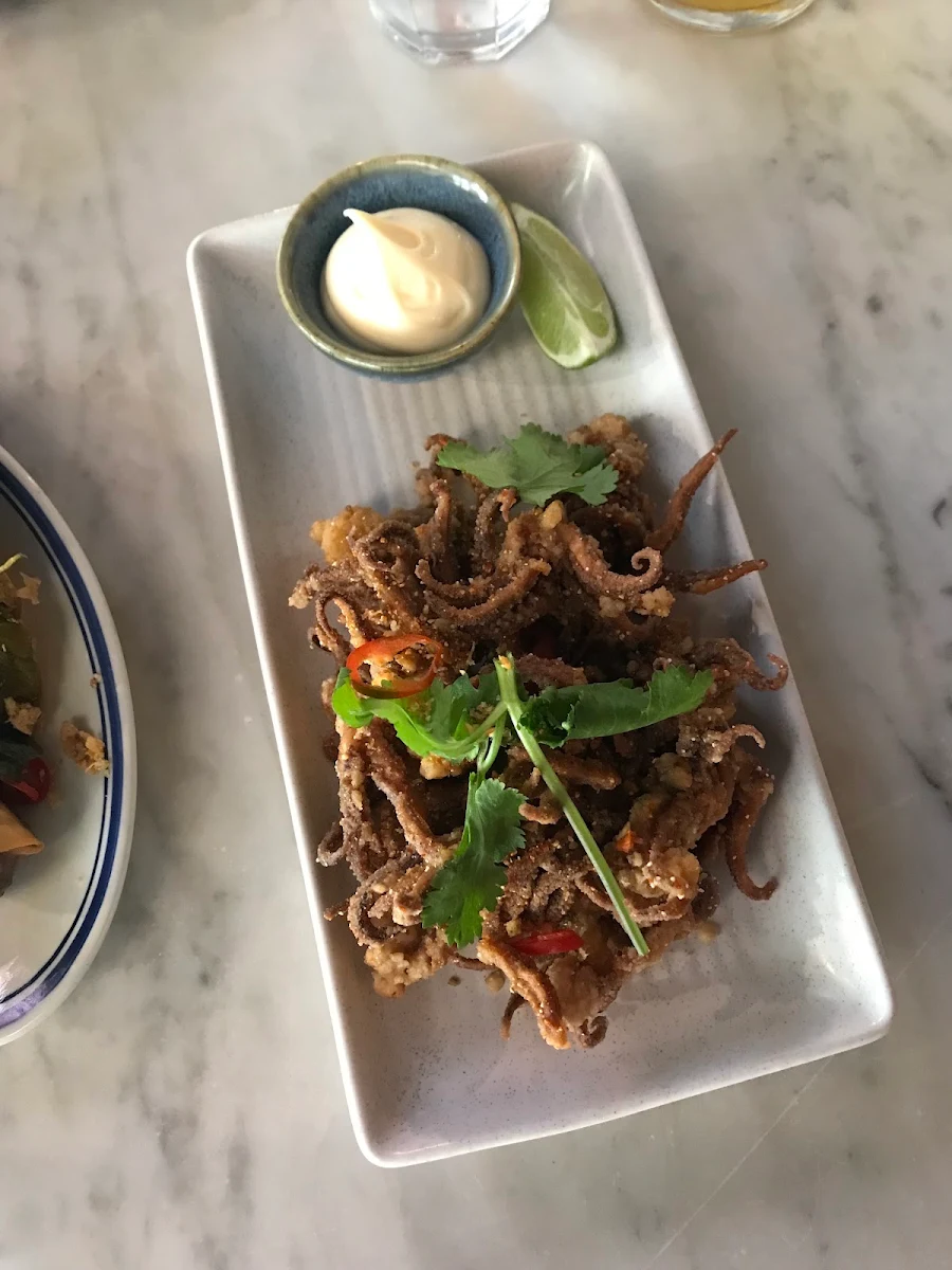 Highlights, Miss Chow's On the Terrace