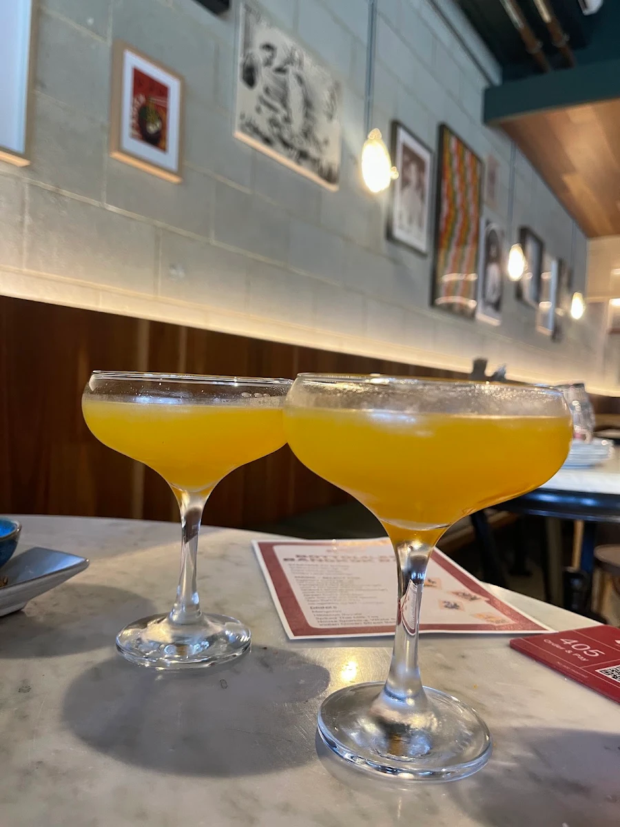 Mangotini, Miss Chow's On the Terrace