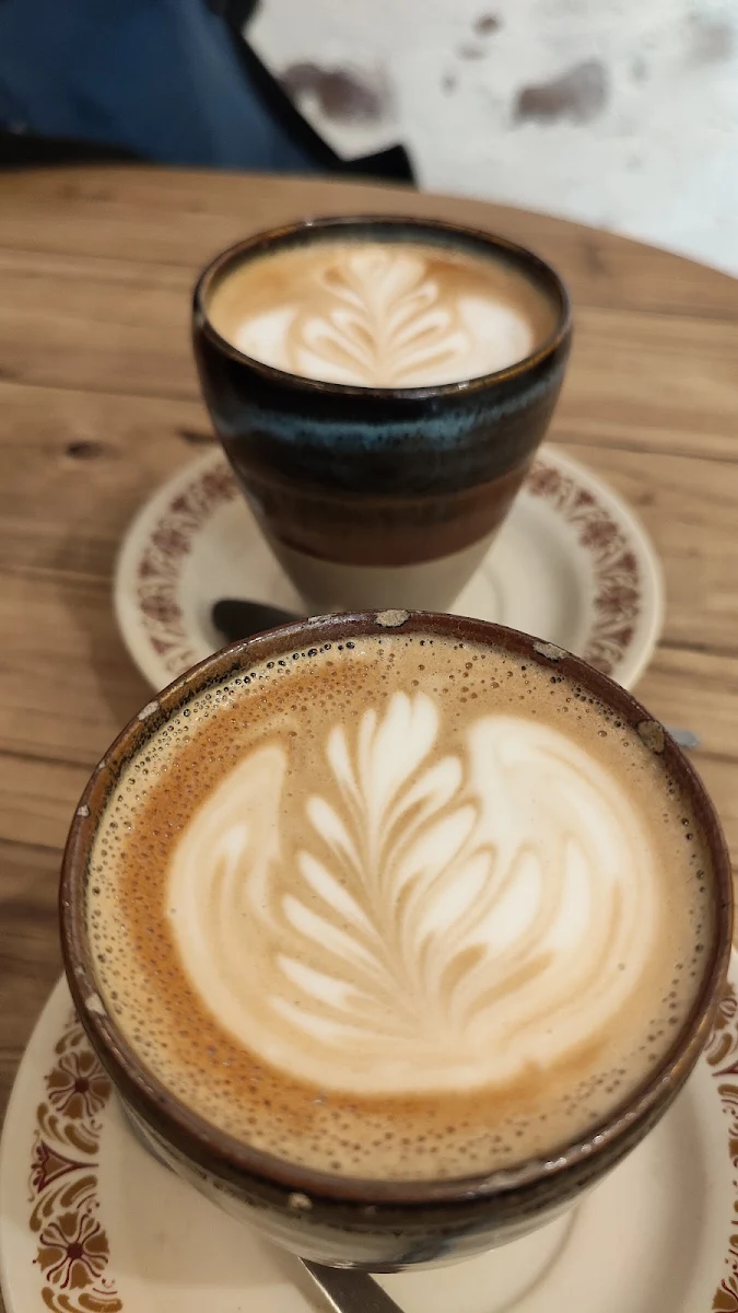 Flat White, Moore Street General