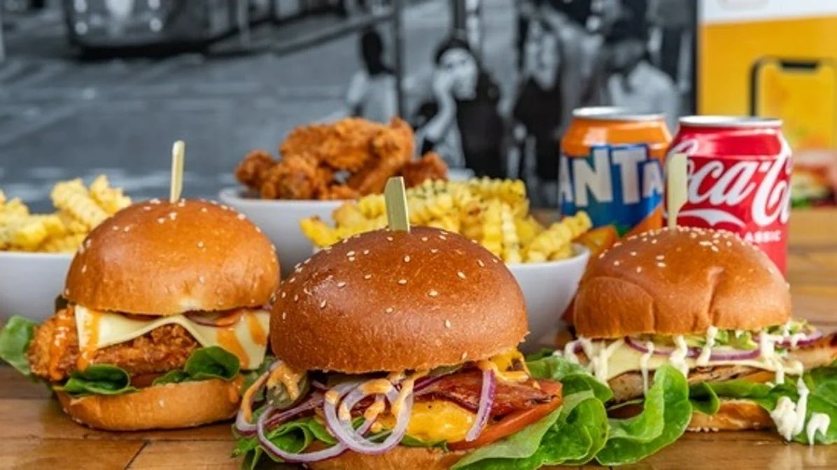 Highlights, Burger Stop(Auburn)