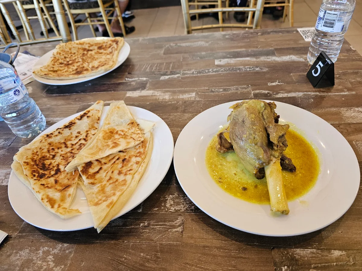 Lamb Shanks, Sultano cafe