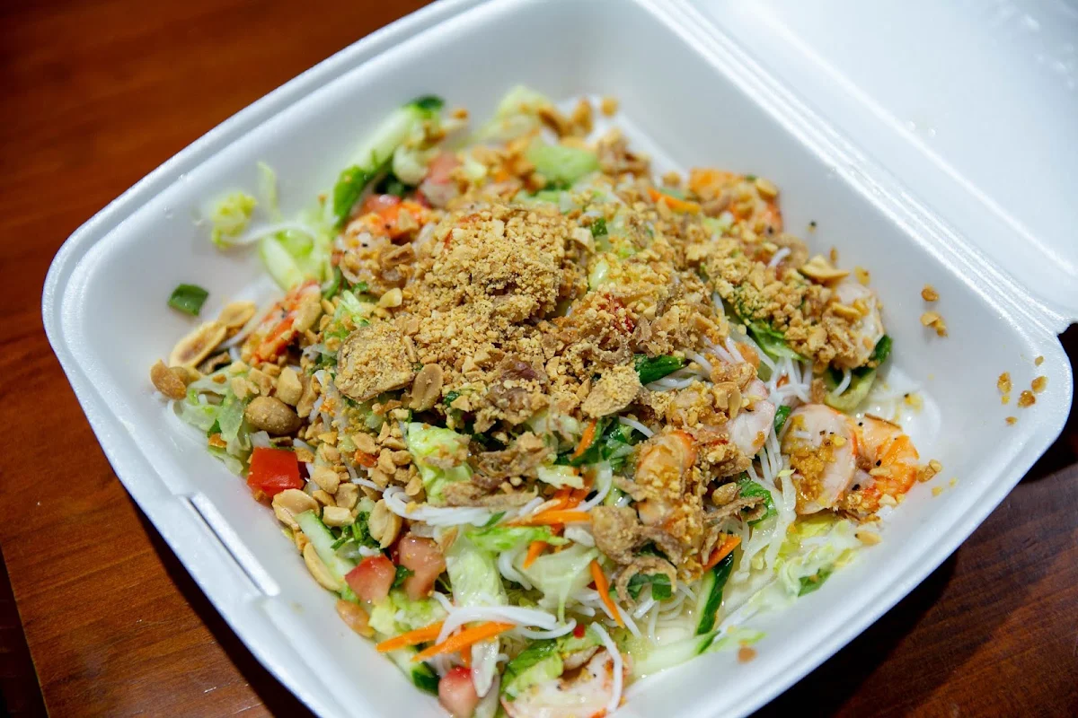 Highlights, Pho Huy Restaurant