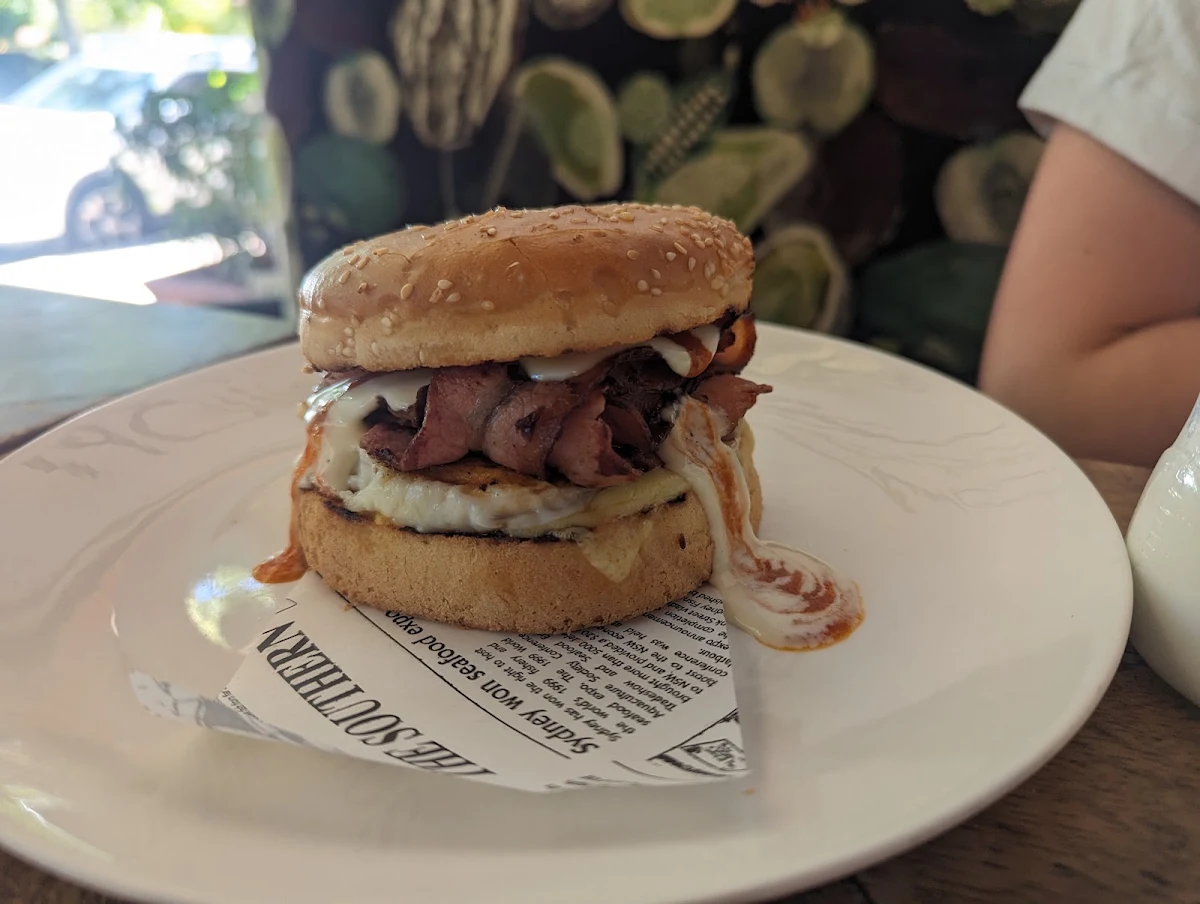 Breaky Burger, Cafe Patina