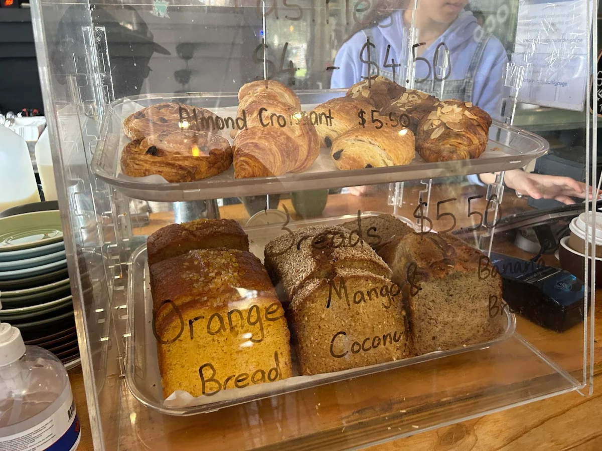 Pastries, Moco 151