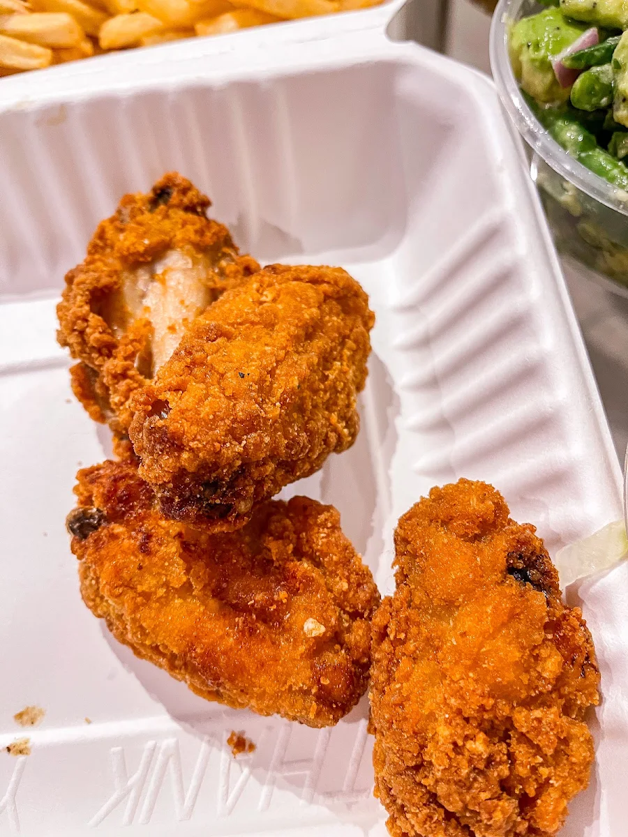Devil Wings, Chargrill Charlie's Annandale