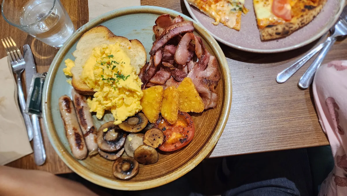 Big Breakfast, Vanilla Pod Pizza & Pasta Bar Kingston