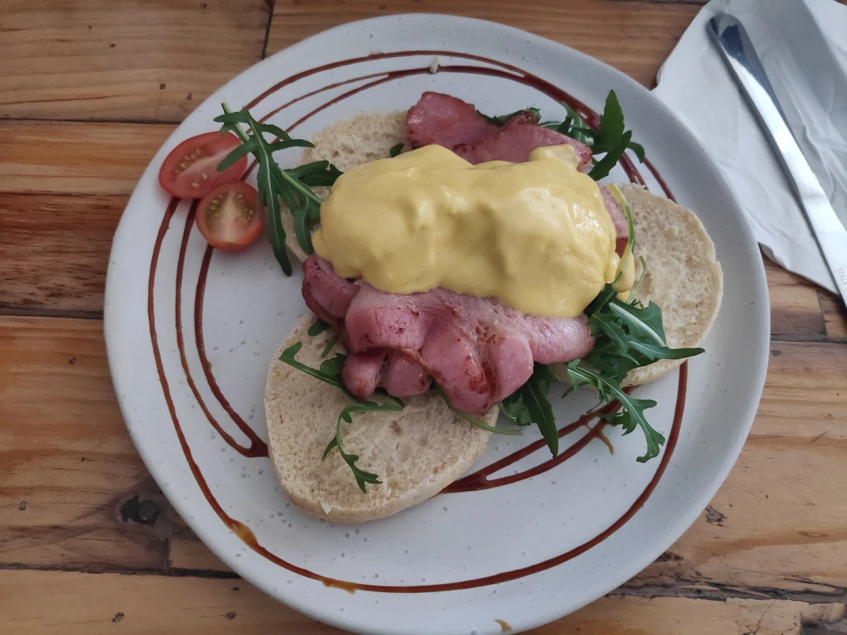 Eggs Benny, Hidden Specialty Coffee